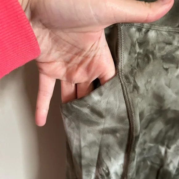 # 529 Lululemon Align High-Rise Pant with Pockets 25" - Picture 7 of 12